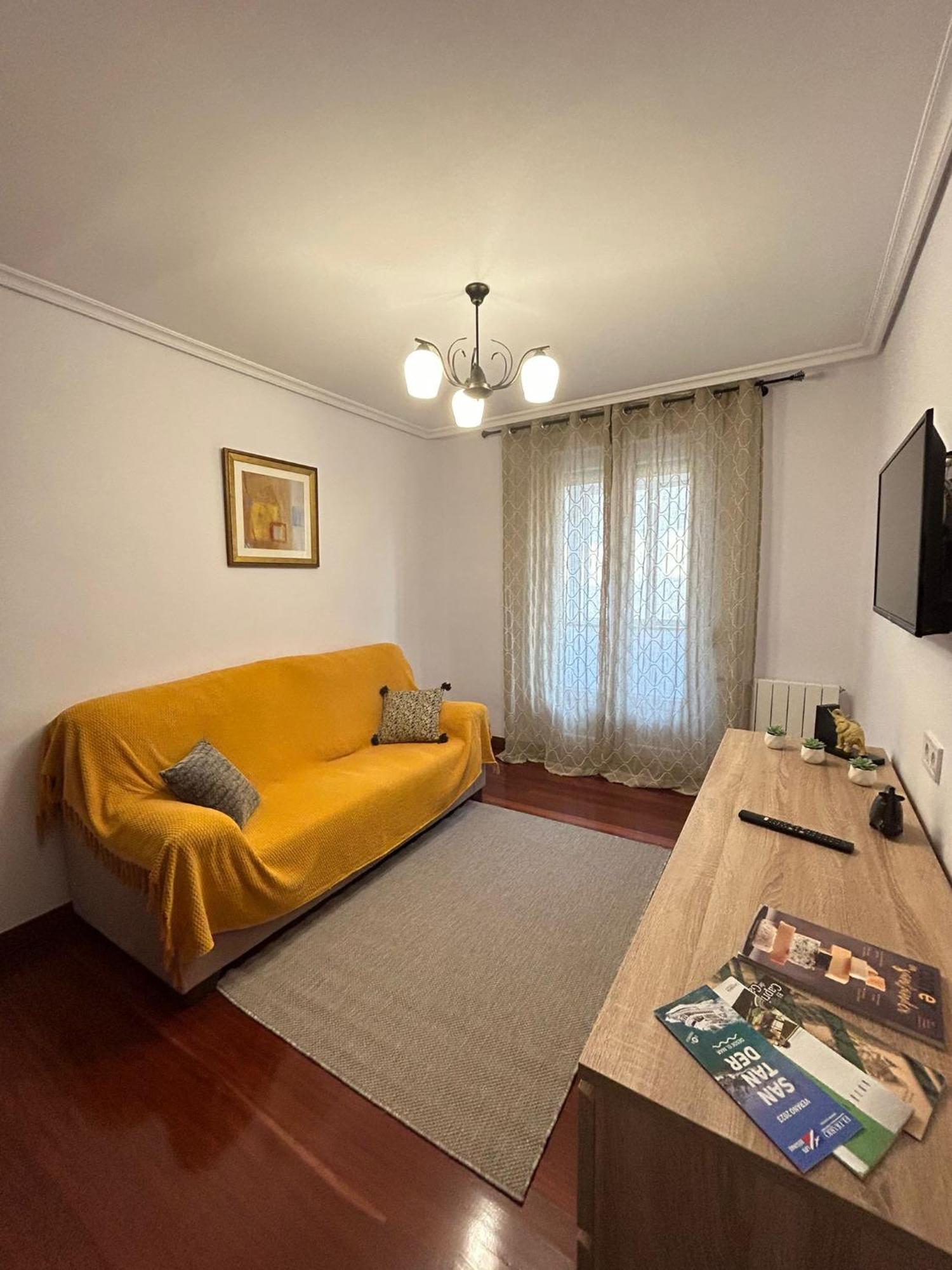 Apartamento Centrico ซานตานเดร์ ภายนอก รูปภาพ
