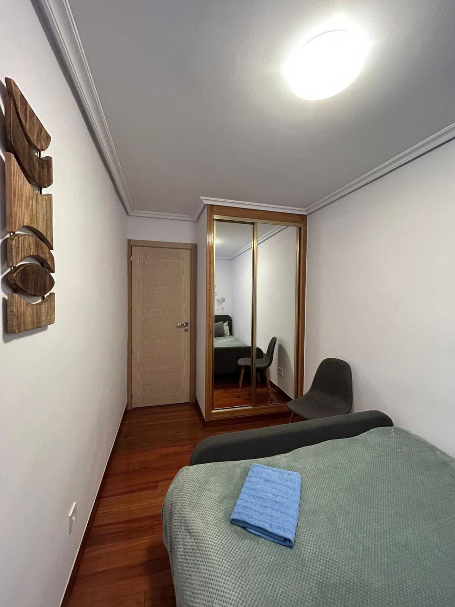 Apartamento Centrico ซานตานเดร์ ภายนอก รูปภาพ