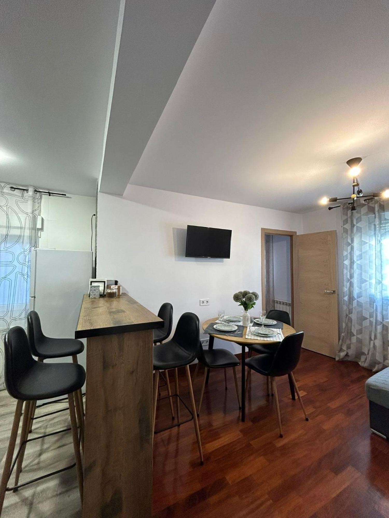 Apartamento Centrico ซานตานเดร์ ภายนอก รูปภาพ